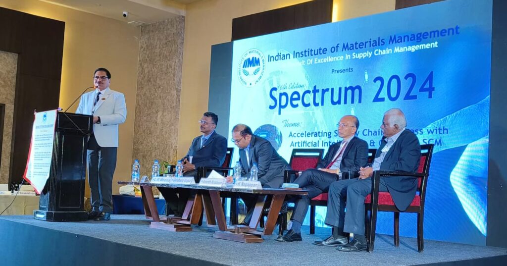IIMM members on stage
